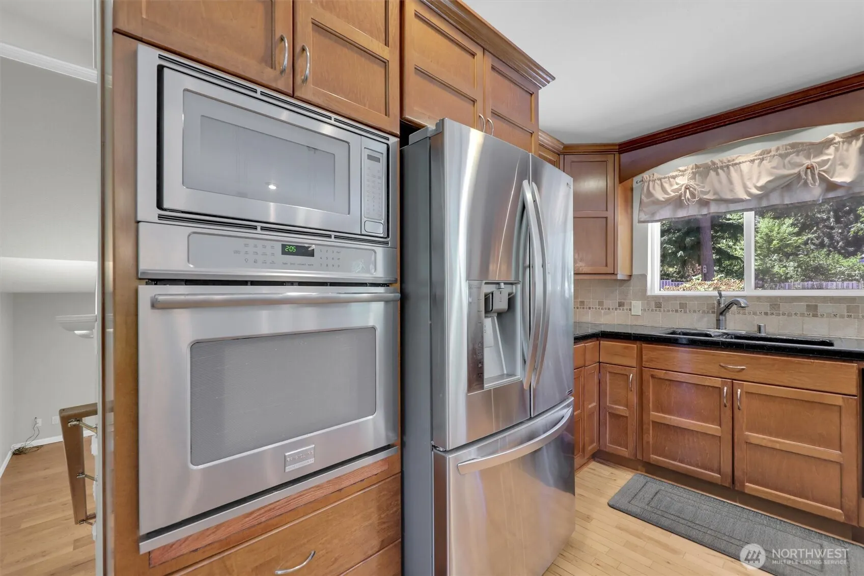 18803 156th Ave NE, Woodinville, WA 98072