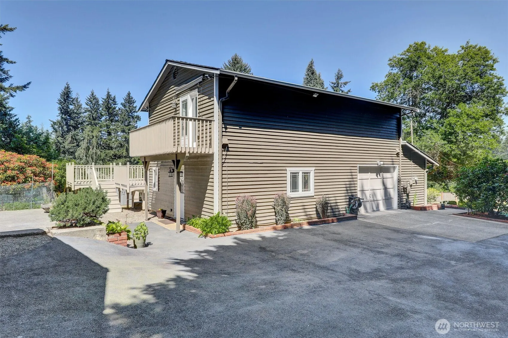 18803 156th Ave NE, Woodinville, WA 98072