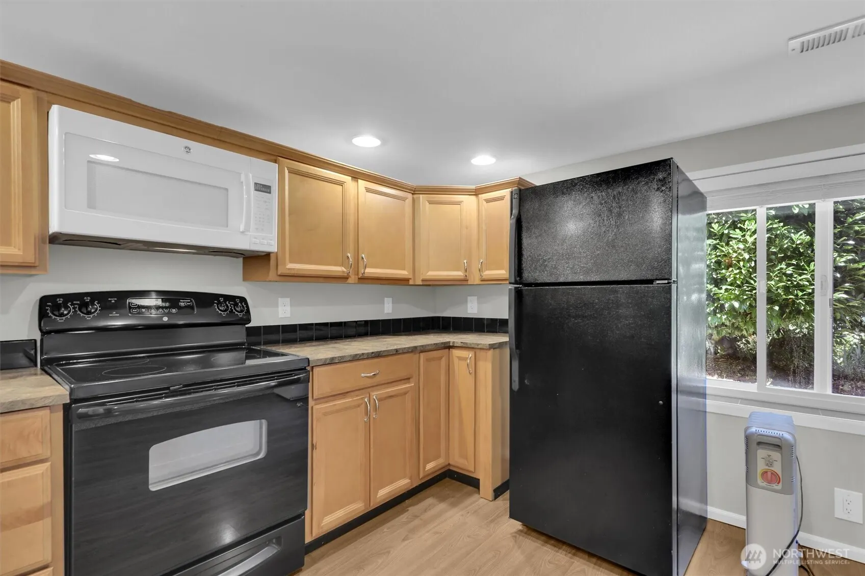 18803 156th Ave NE, Woodinville, WA 98072