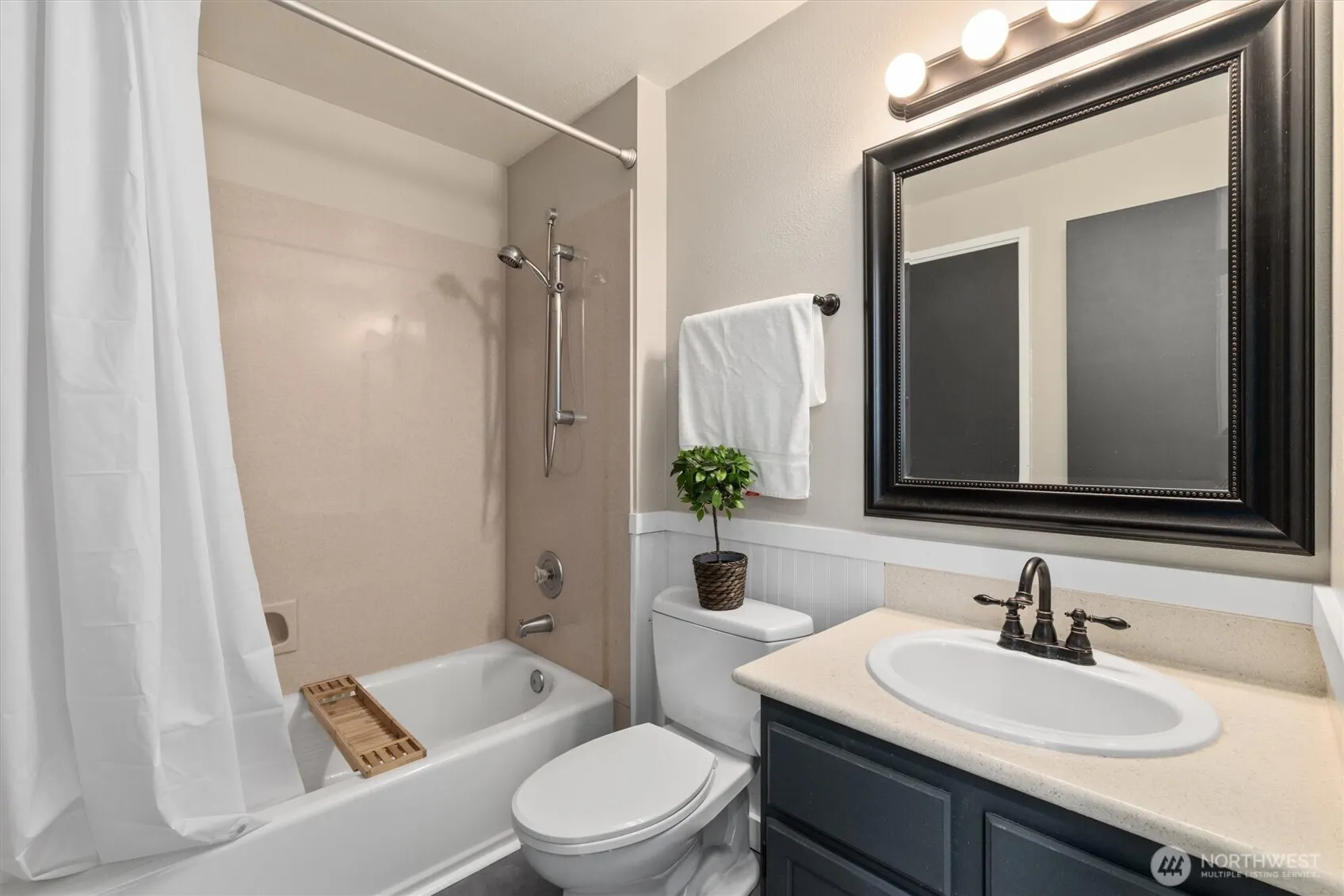 9641 NE 121st Lane , Kirkland, WA 98034