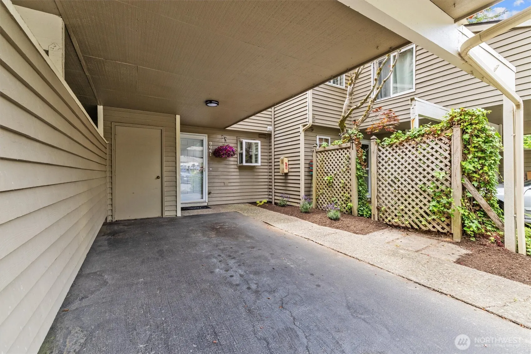 9641 NE 121st Lane , Kirkland, WA 98034