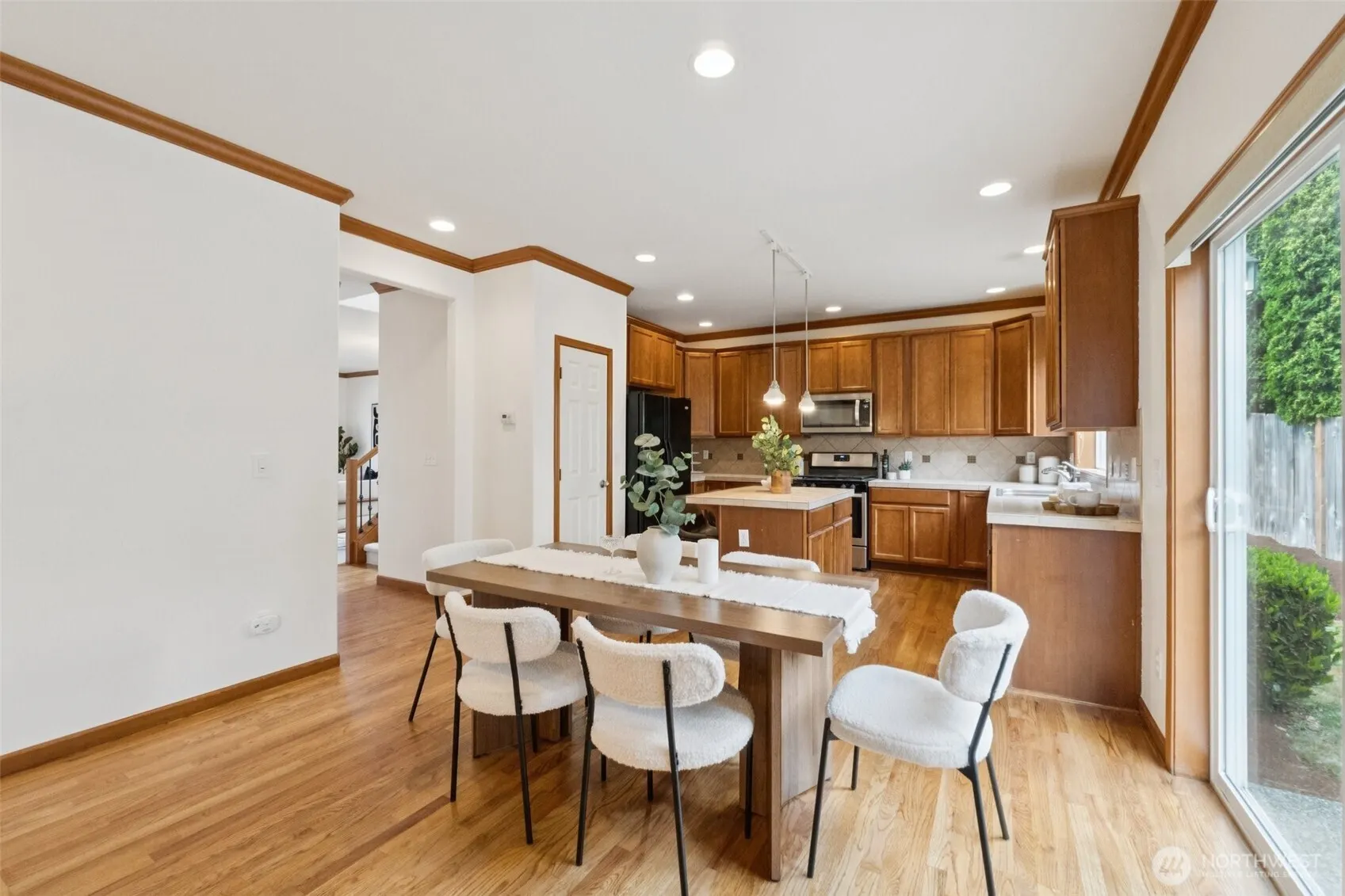 18231 2nd Place W #A, Bothell, WA 98012