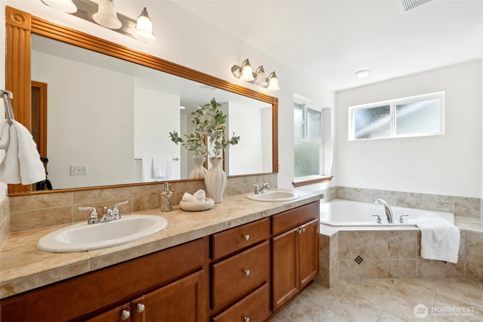 18231 2nd Place W #A, Bothell, WA 98012