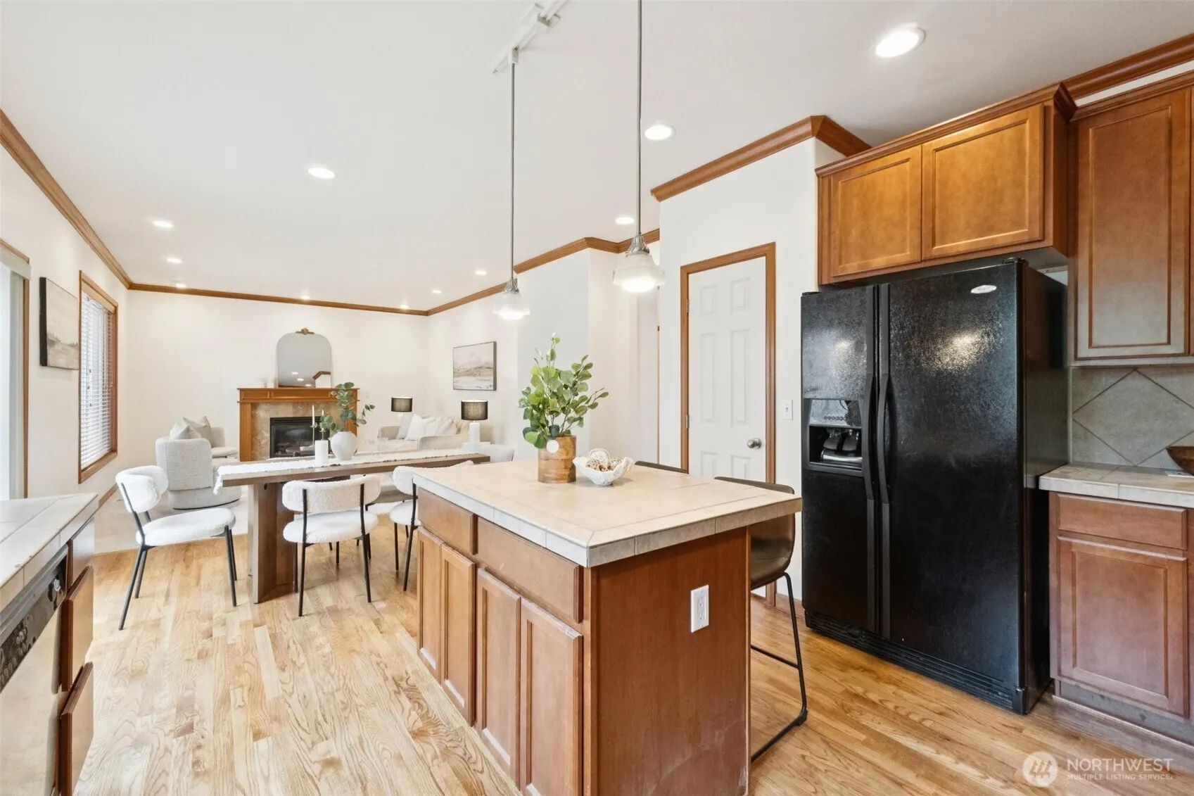 18231 2nd Place W #A, Bothell, WA 98012