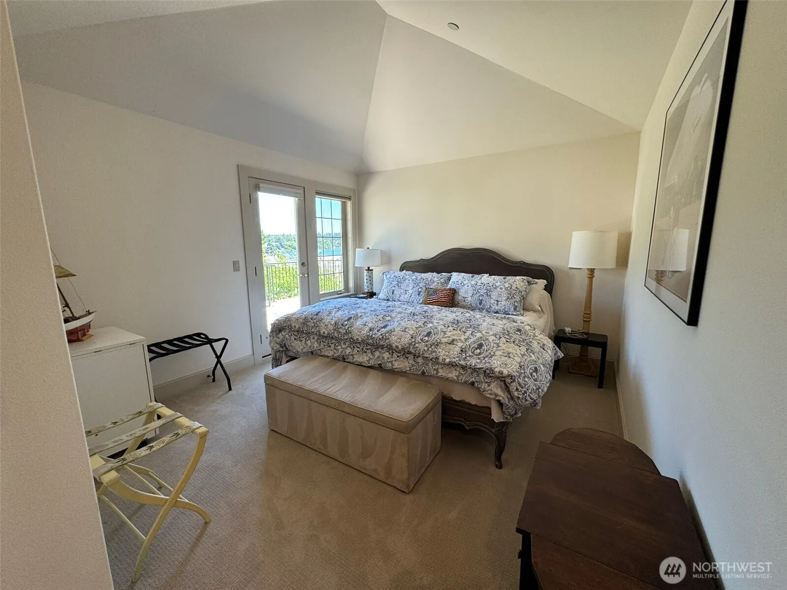 8479 NE Woodland Cove Drive , Kirkland, WA 98034