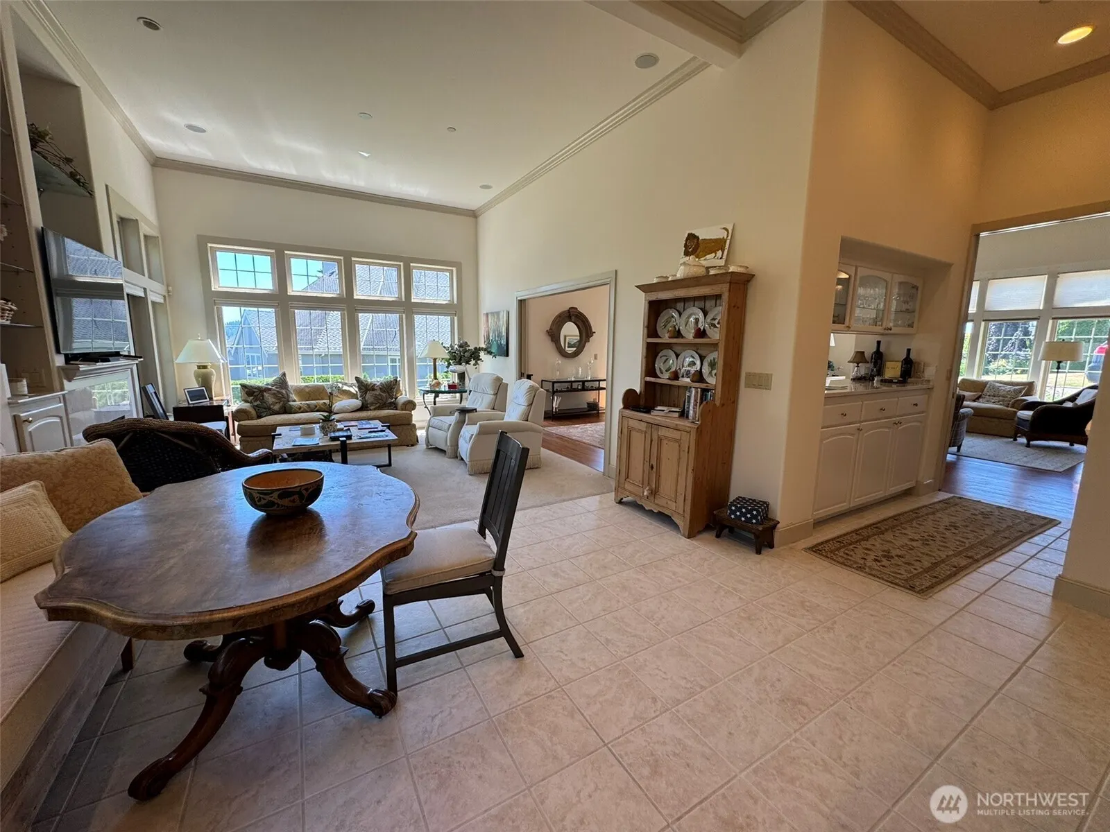 8479 NE Woodland Cove Drive , Kirkland, WA 98034