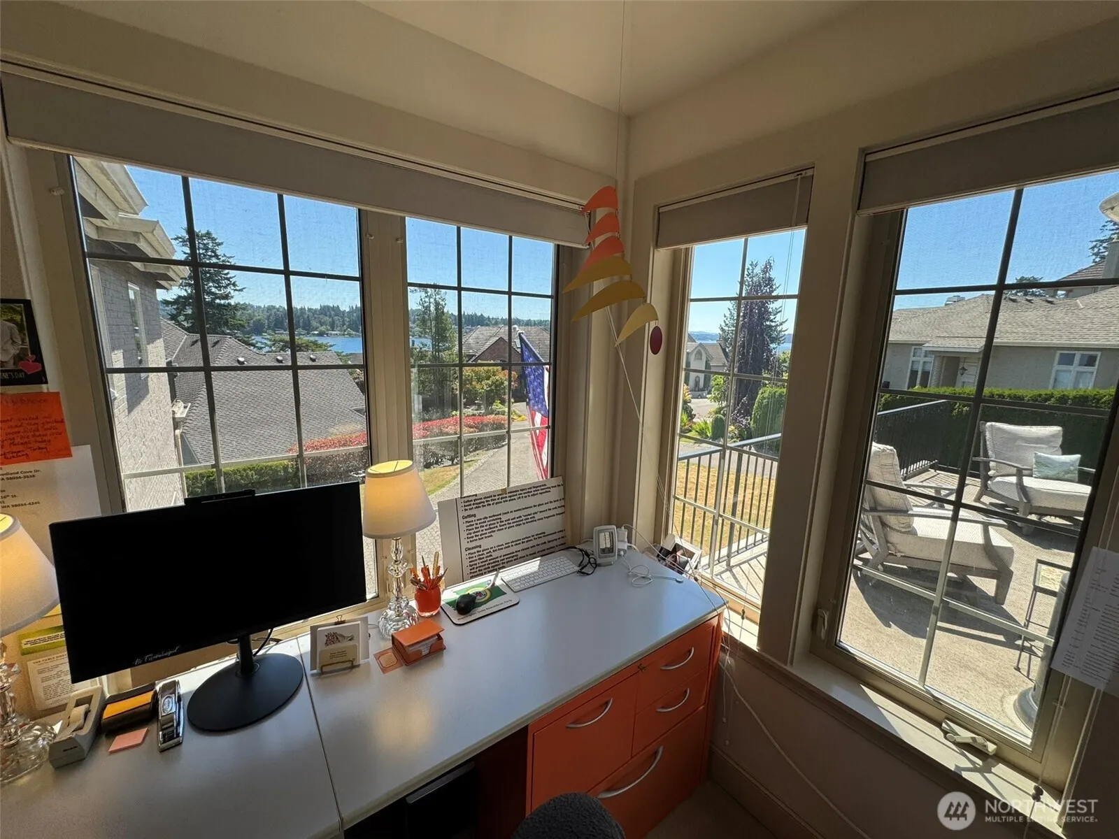 8479 NE Woodland Cove Drive , Kirkland, WA 98034