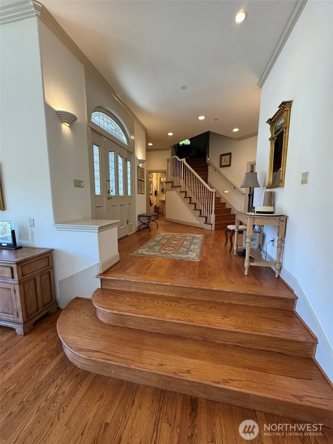 8479 NE Woodland Cove Drive , Kirkland, WA 98034