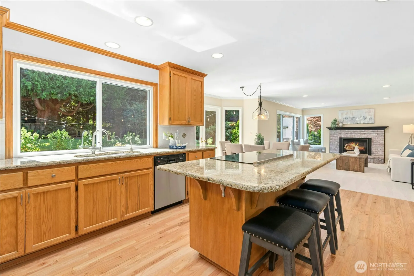 26007 NE 27th Drive , Redmond, WA 98053