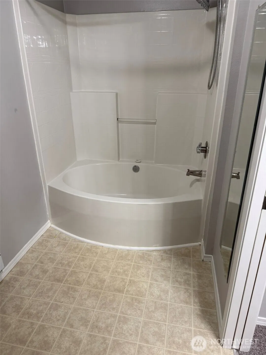 4207 S 223rd Street #104, Kent, WA 98032