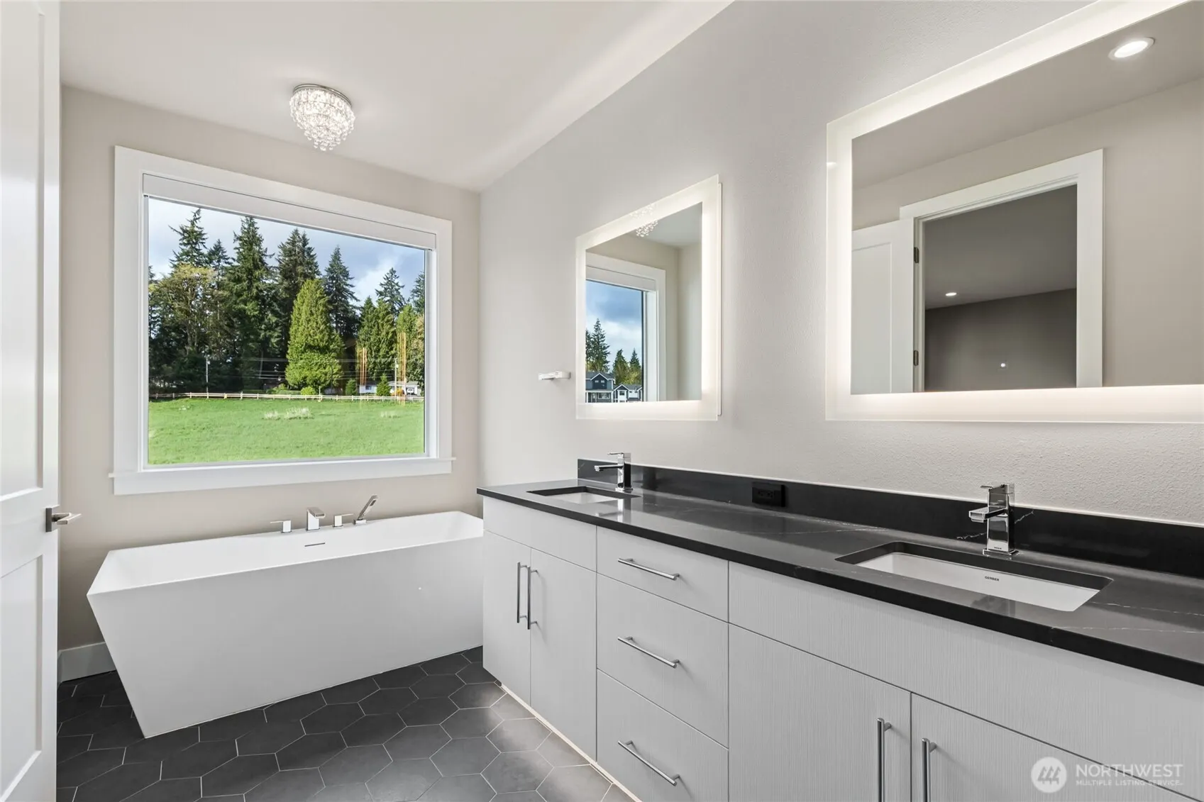 14449 133rd Place NE #6, Woodinville, WA 98072