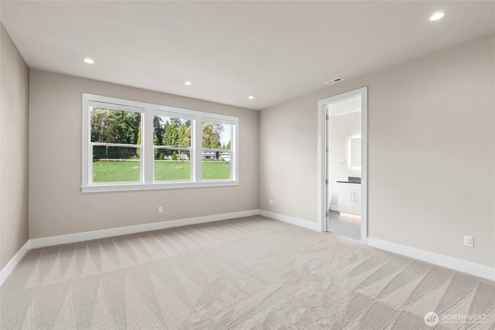 14449 133rd Place NE #6, Woodinville, WA 98072