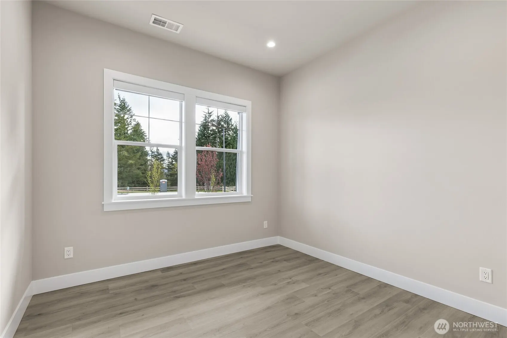 14449 133rd Place NE #6, Woodinville, WA 98072