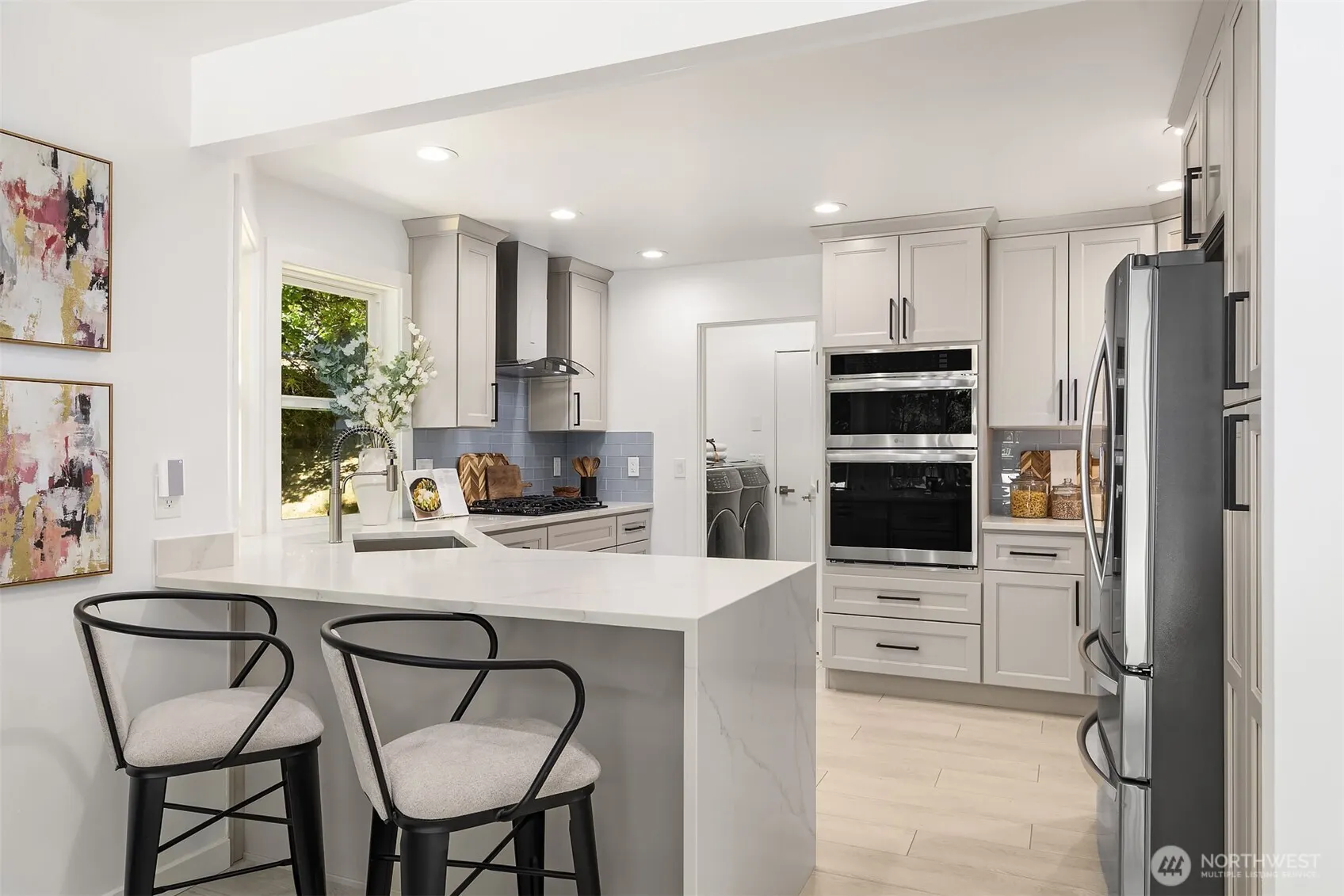 17431 NE 28th Street , Redmond, WA 98052-6241