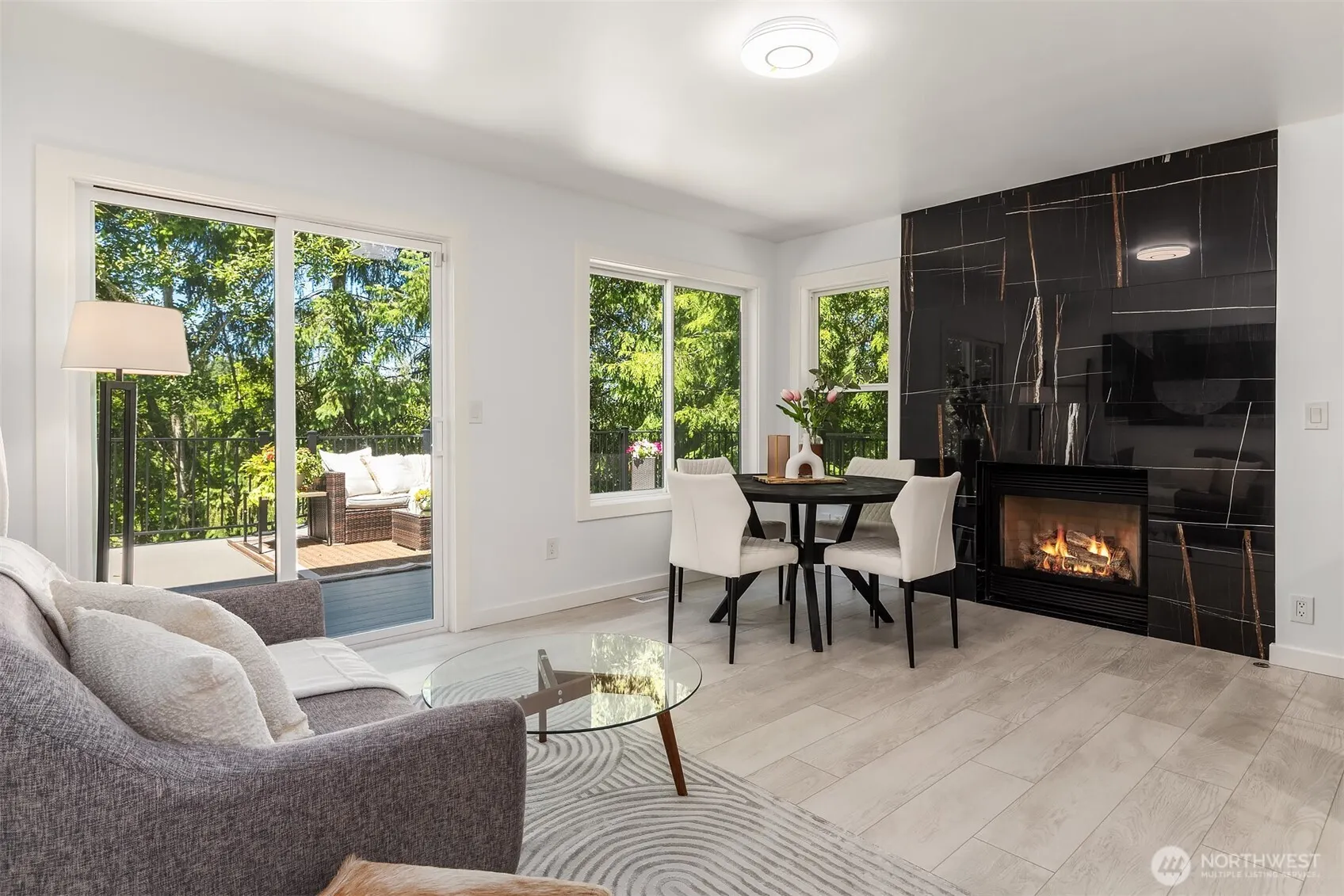 17431 NE 28th Street , Redmond, WA 98052-6241