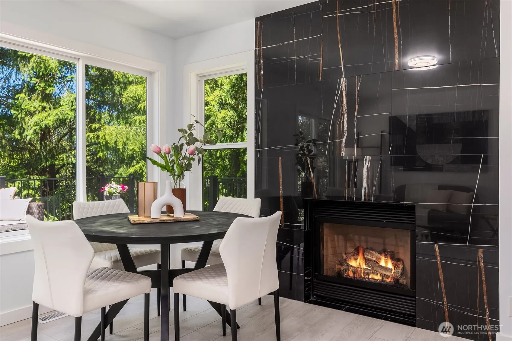 17431 NE 28th Street , Redmond, WA 98052-6241