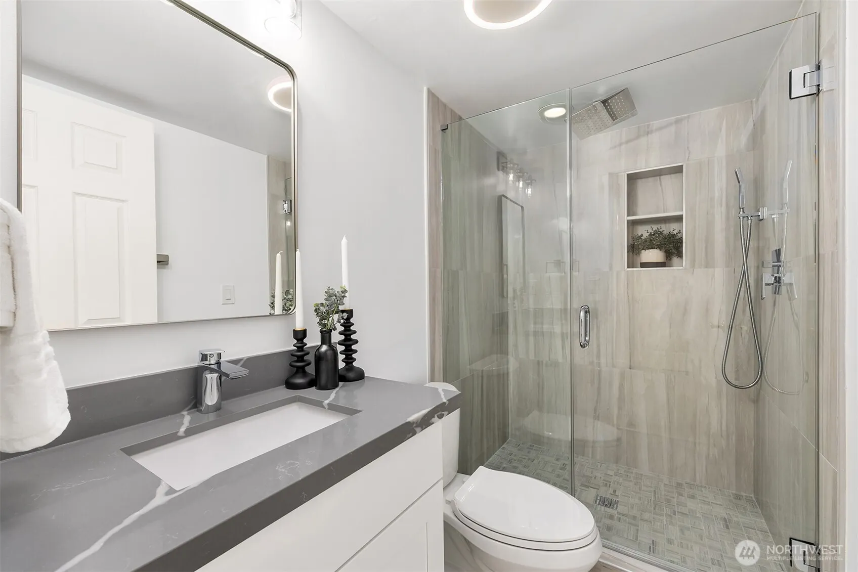 17431 NE 28th Street , Redmond, WA 98052-6241