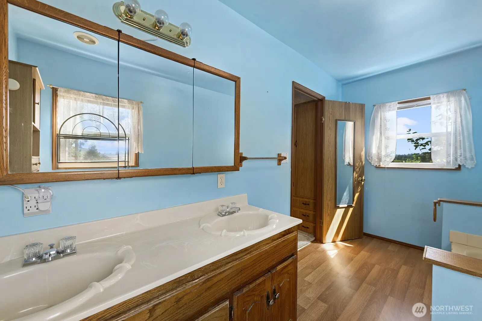 14322 Admiralty Way #125, Lynnwood, WA 98087