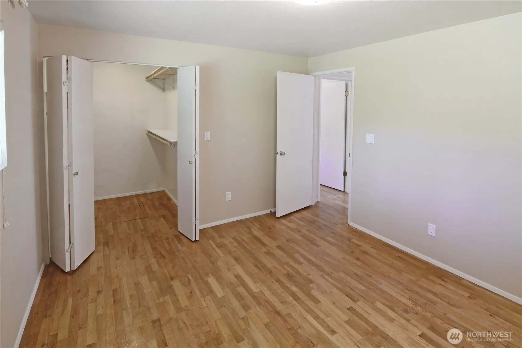 14421 118th Avenue NE, Kirkland, WA 98034