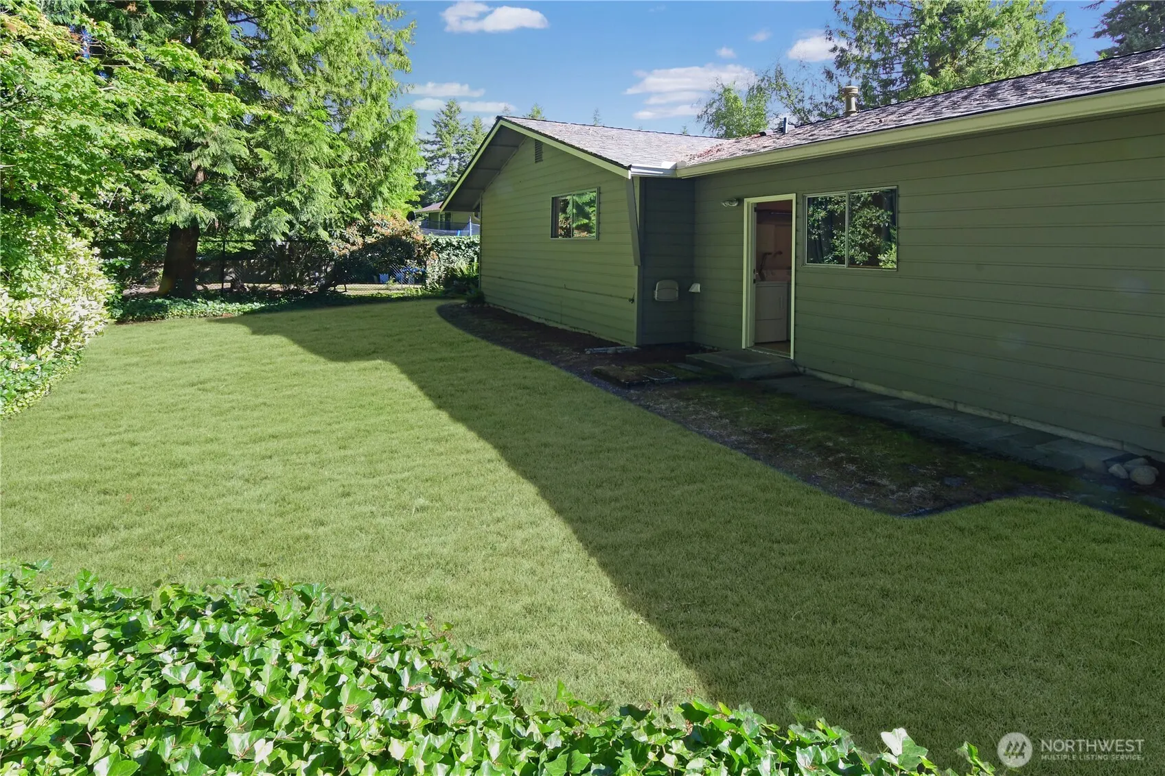14421 118th Avenue NE, Kirkland, WA 98034