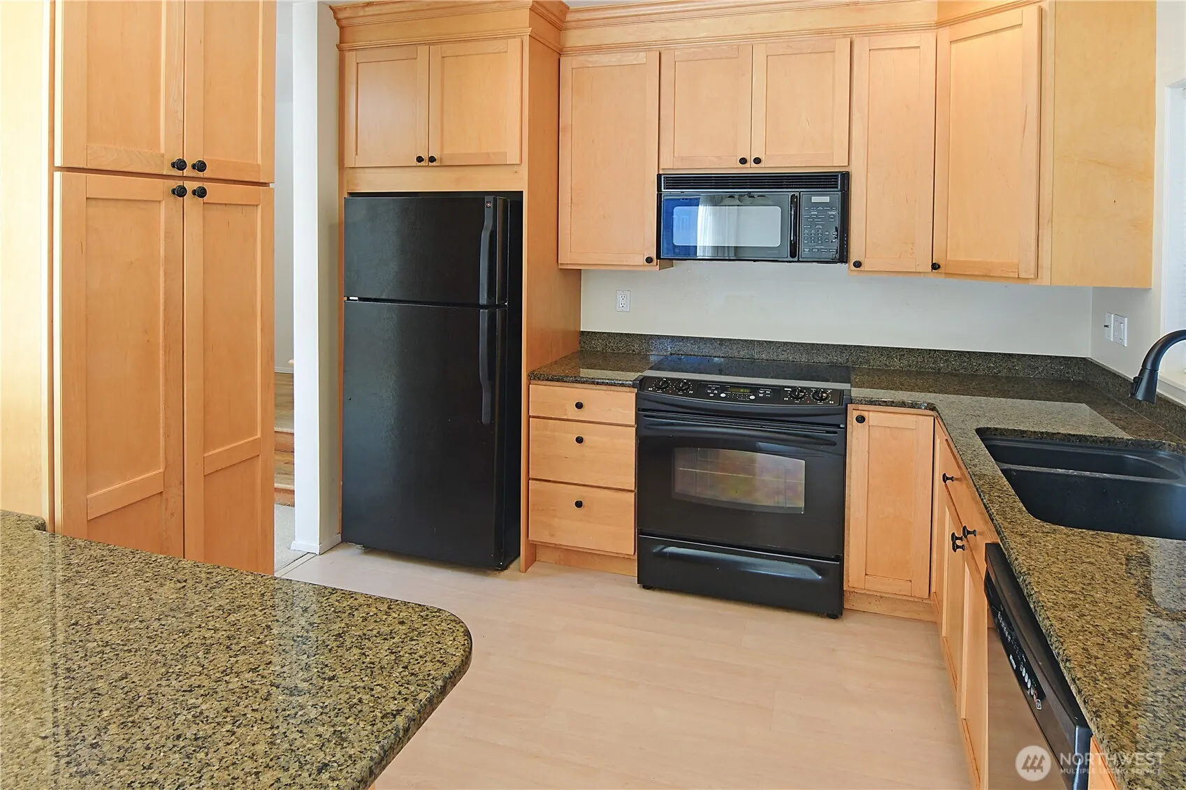 14421 118th Avenue NE, Kirkland, WA 98034
