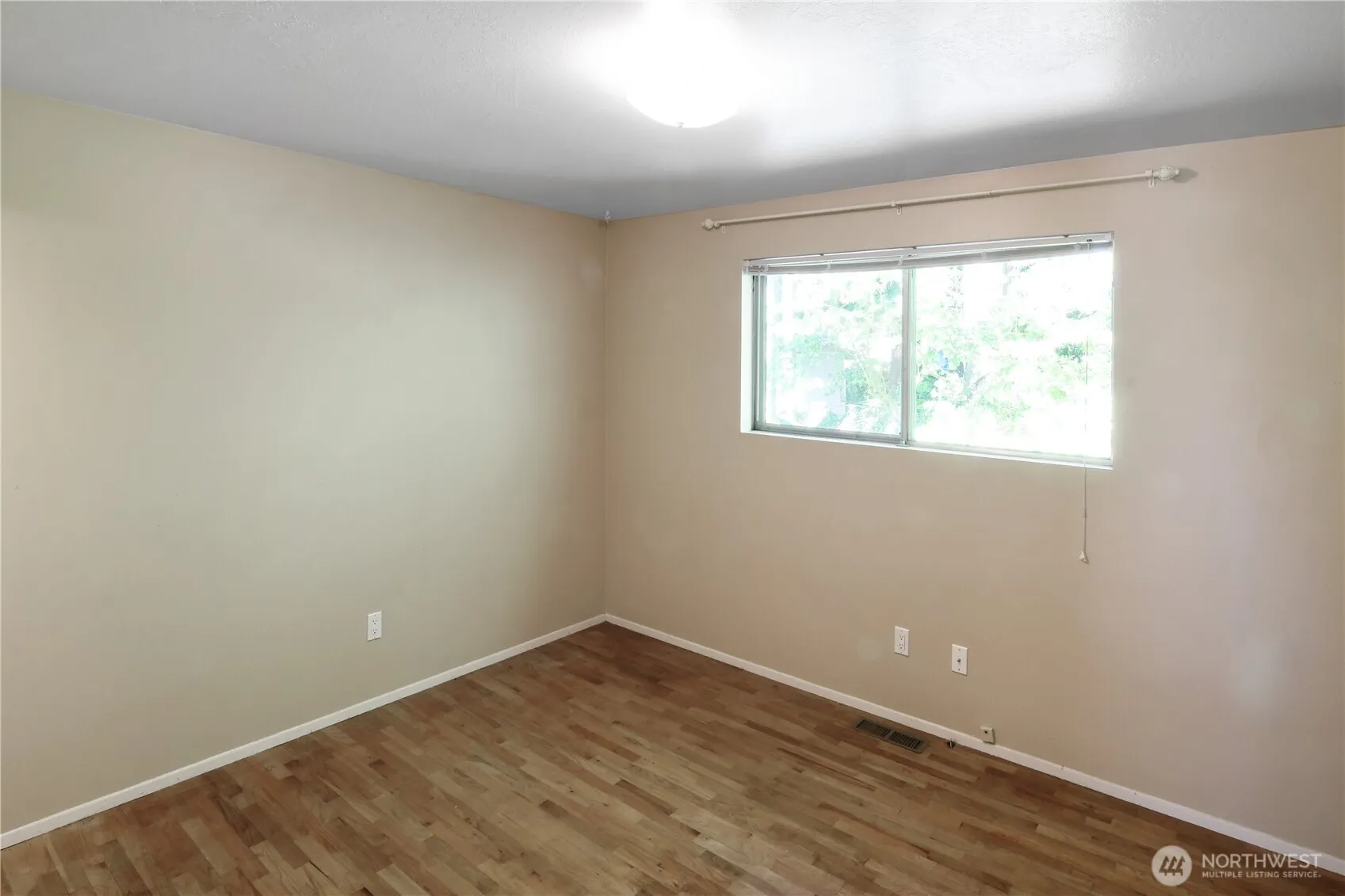 14421 118th Avenue NE, Kirkland, WA 98034