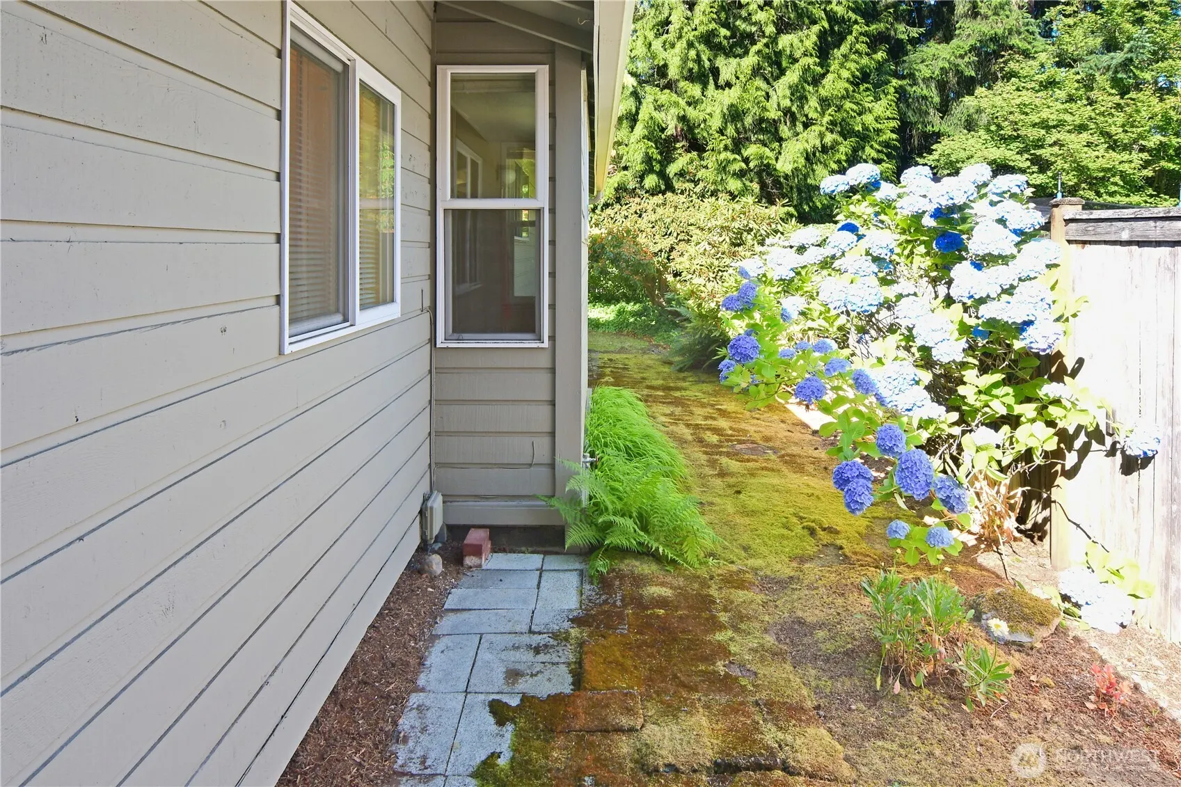 14421 118th Avenue NE, Kirkland, WA 98034