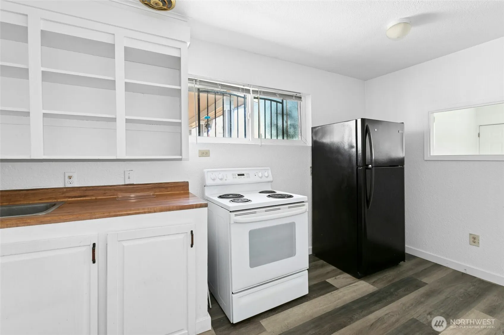 525 Central Avenue N, Kent, WA 98032