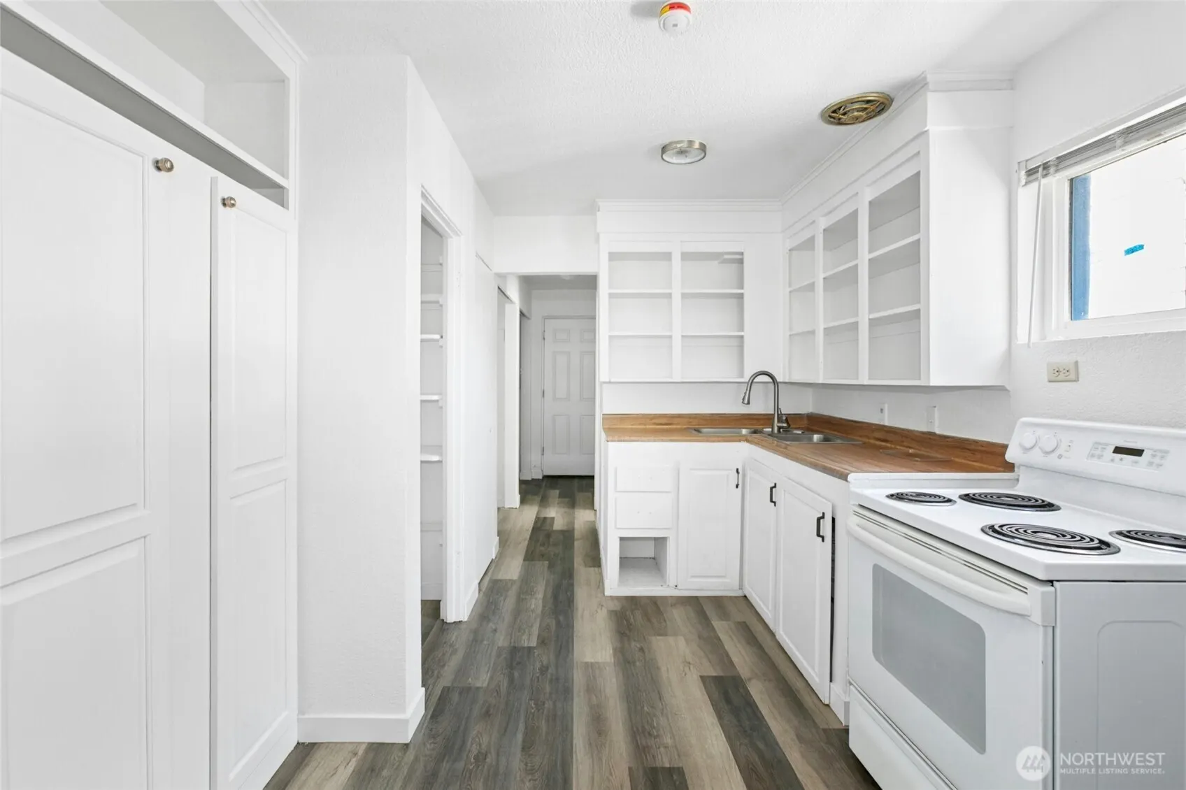 525 Central Avenue N, Kent, WA 98032