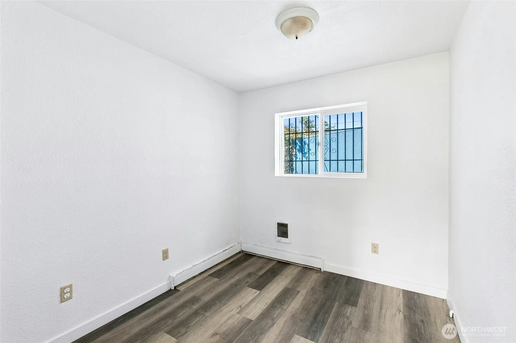 525 Central Avenue N, Kent, WA 98032