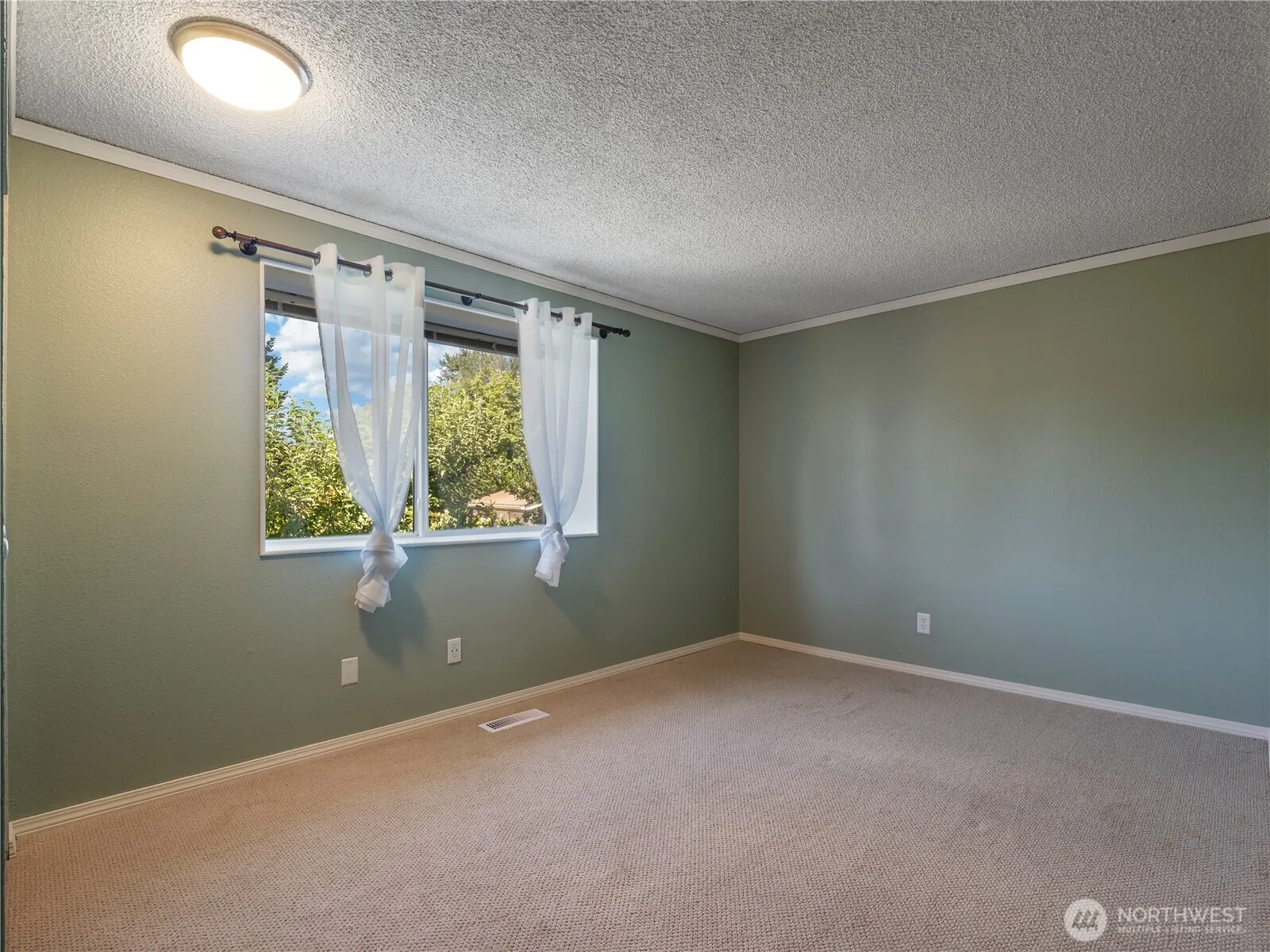 1908 SE 21st Place , Renton, WA 98055