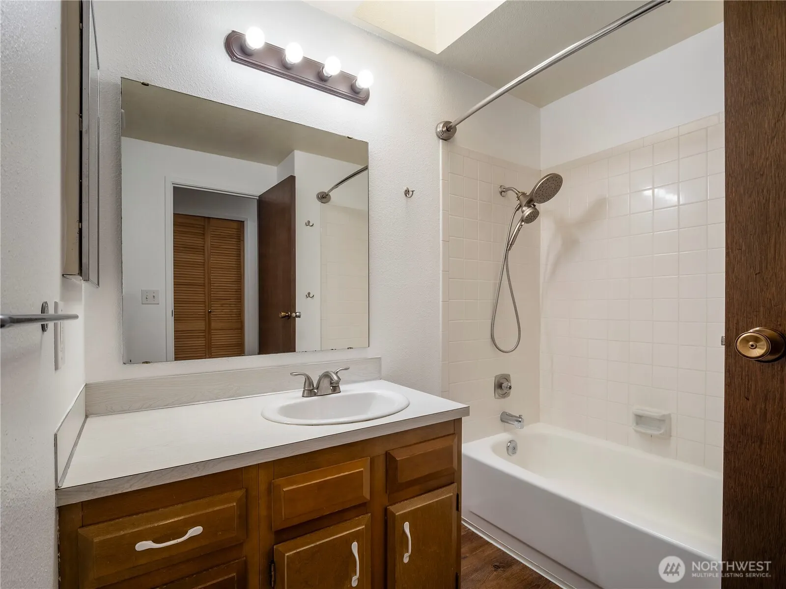 1908 SE 21st Place , Renton, WA 98055
