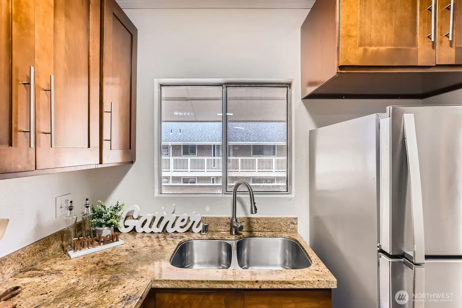 14547 NE 40th St #J302, Bellevue, WA 98007