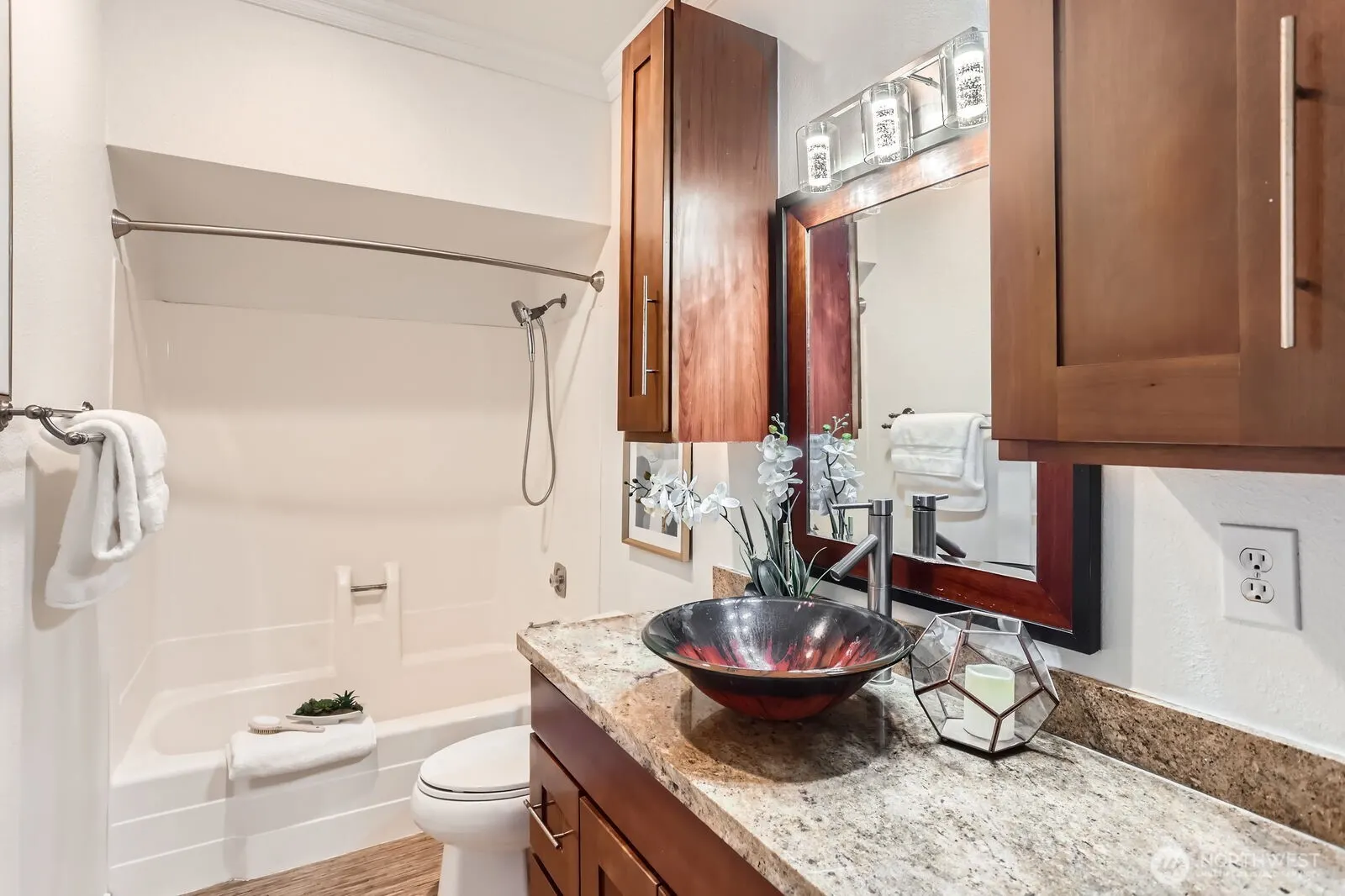 14547 NE 40th St #J302, Bellevue, WA 98007