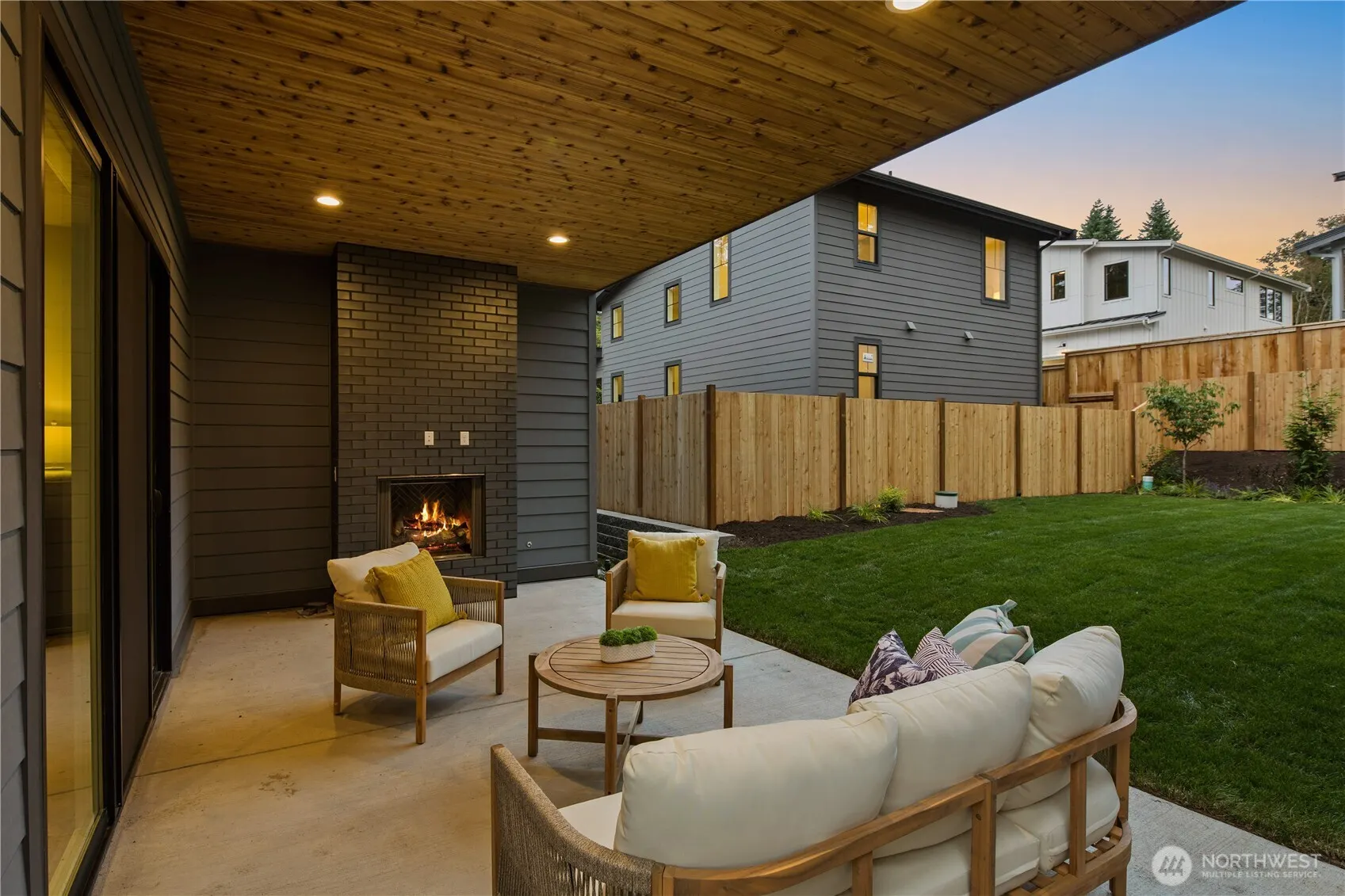 331 18th Avenue , Kirkland, WA 98033