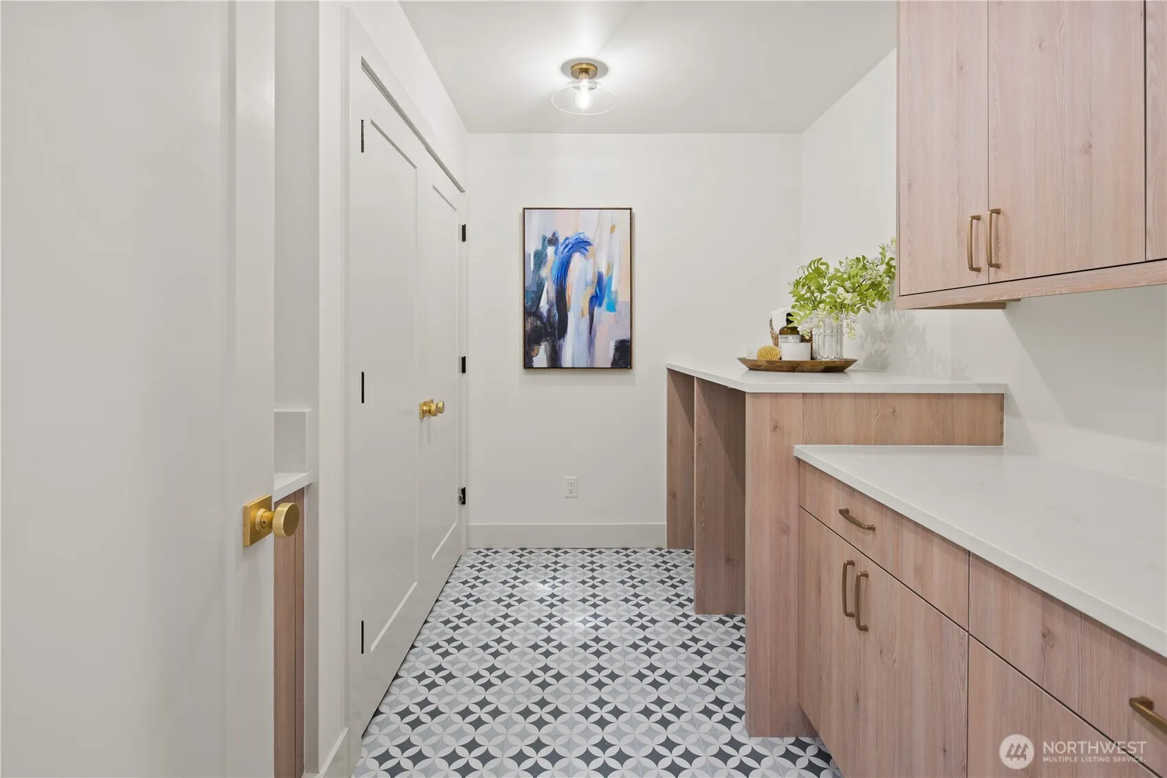 331 18th Avenue , Kirkland, WA 98033