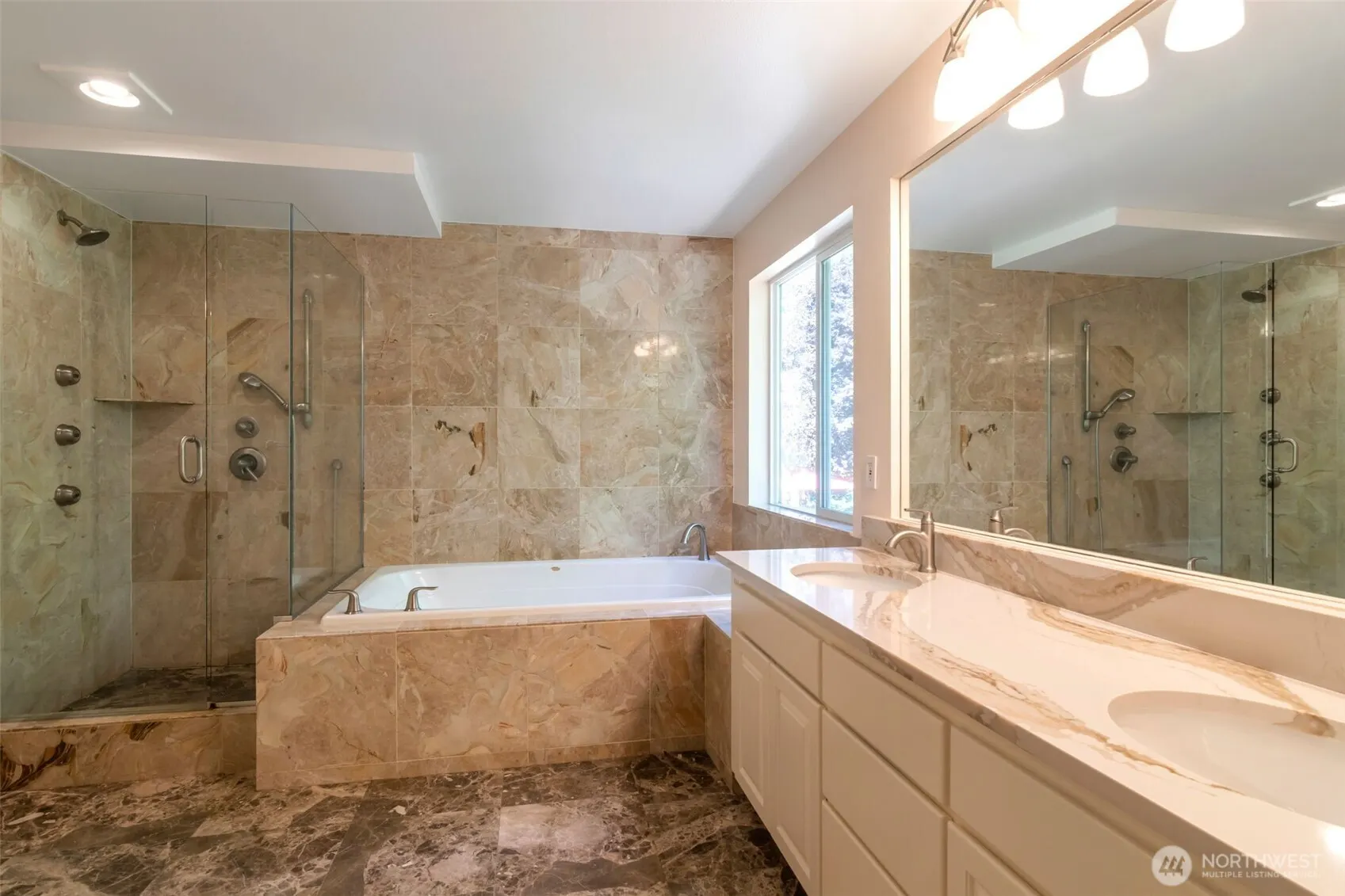 11218 NE 117th Street , Kirkland, WA 98034