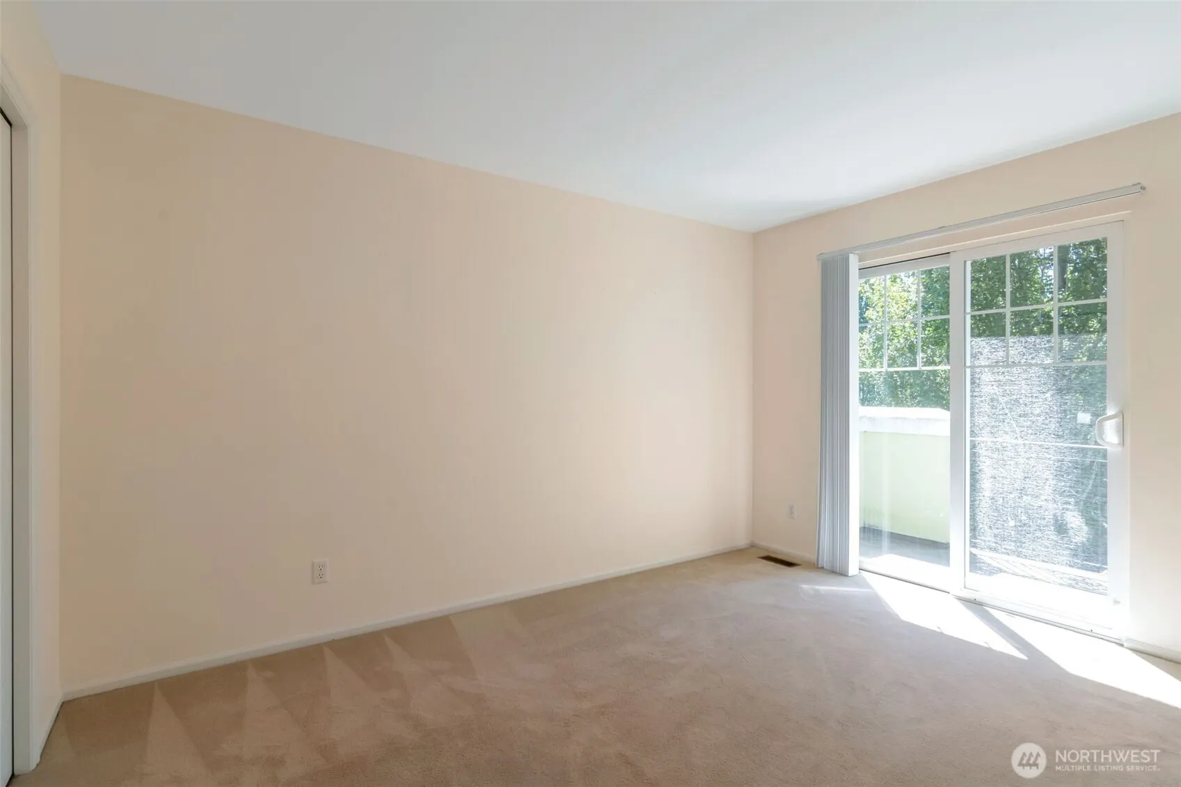 11218 NE 117th Street , Kirkland, WA 98034