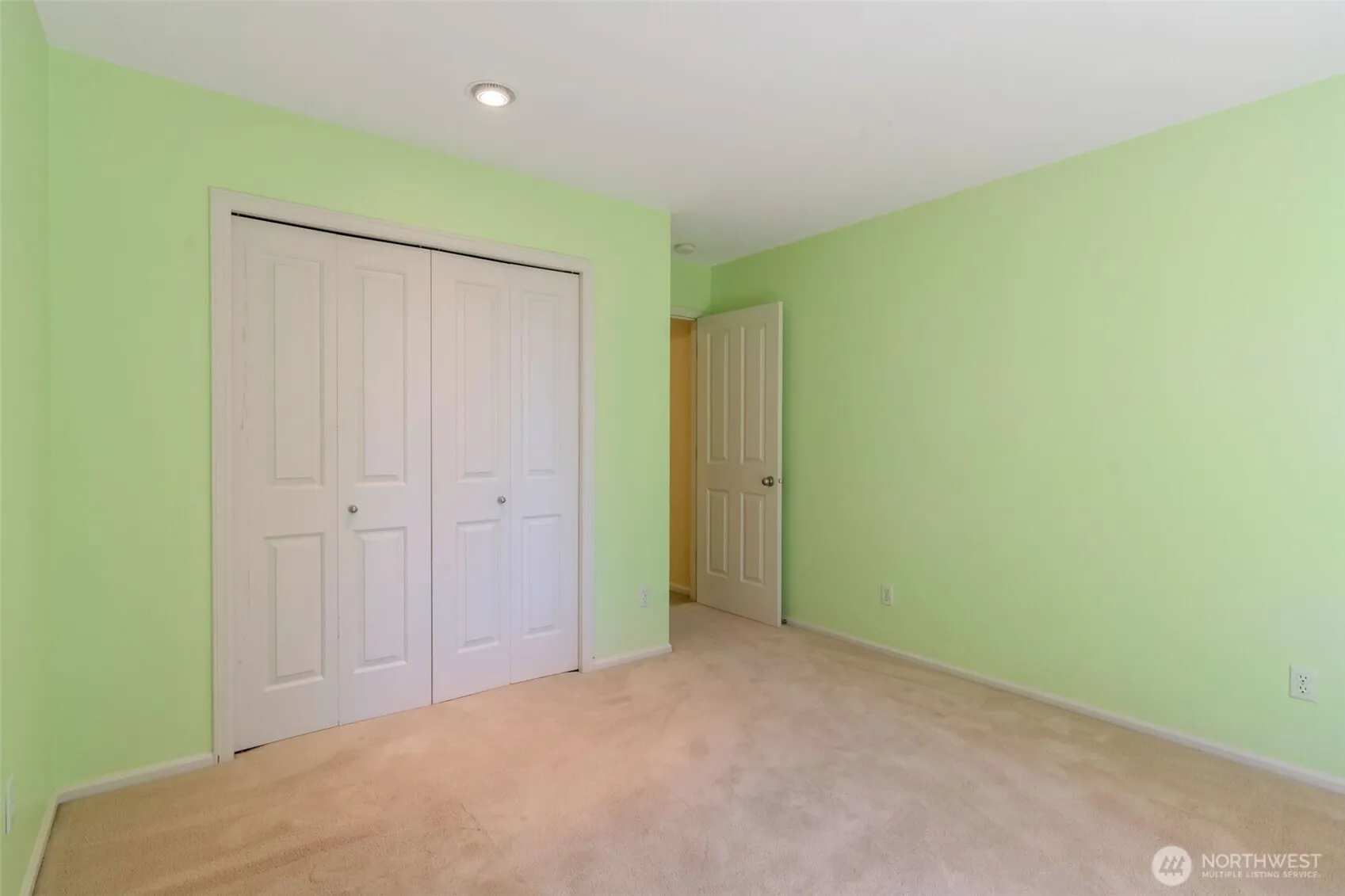 11218 NE 117th Street , Kirkland, WA 98034