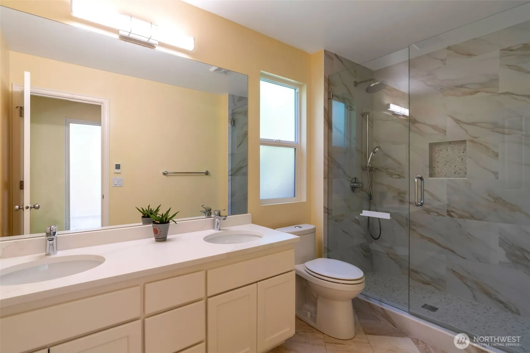 11218 NE 117th Street , Kirkland, WA 98034