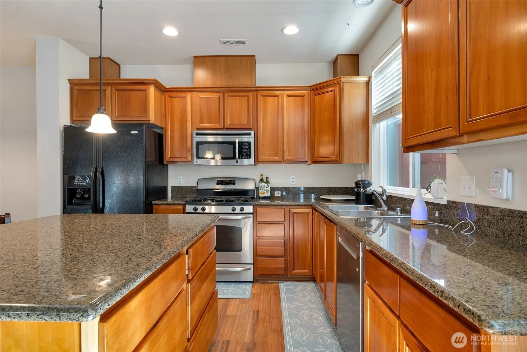 12900 SE 268th Street #C2, Kent, WA 98030