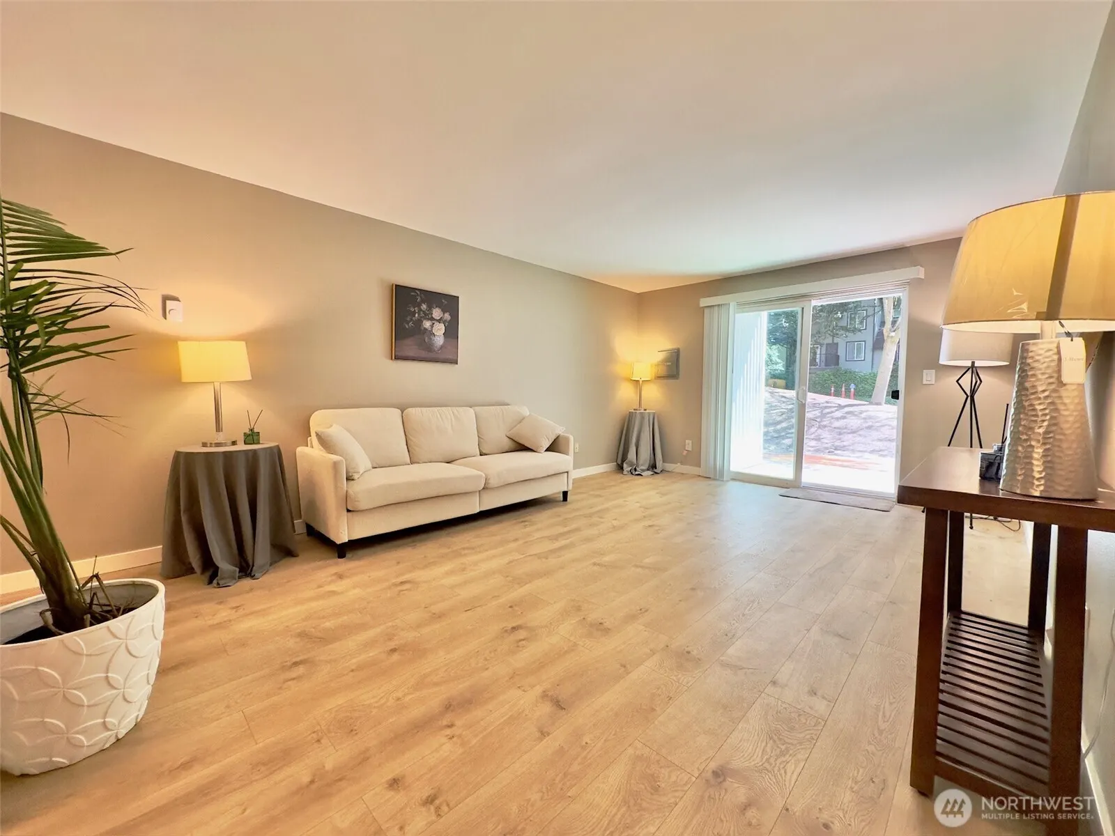 14480 NE 31st Street #J101, Bellevue, WA 98007