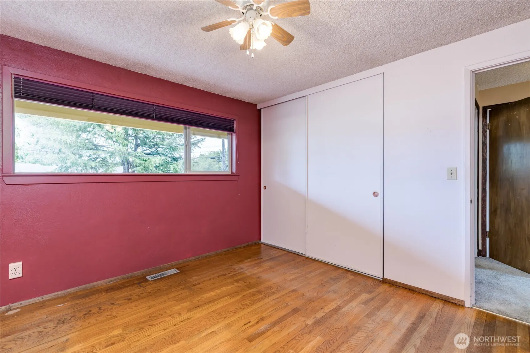4135 S 239th Street , Kent, WA 98032