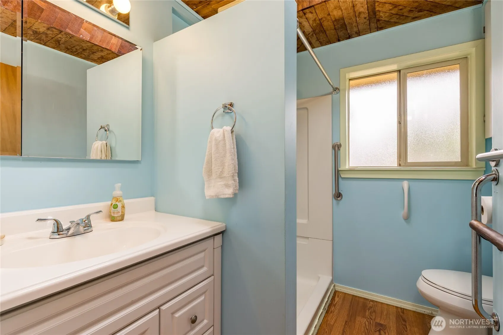 4135 S 239th Street , Kent, WA 98032