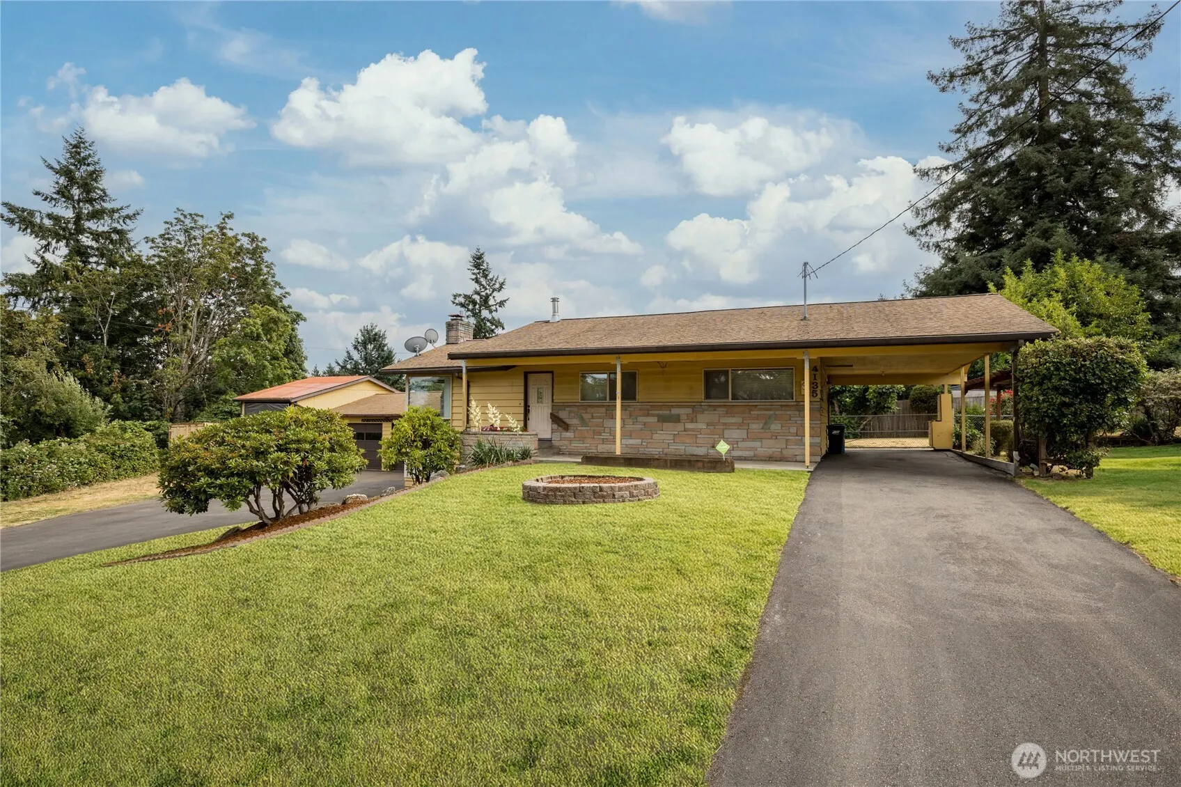 4135 S 239th Street , Kent, WA 98032