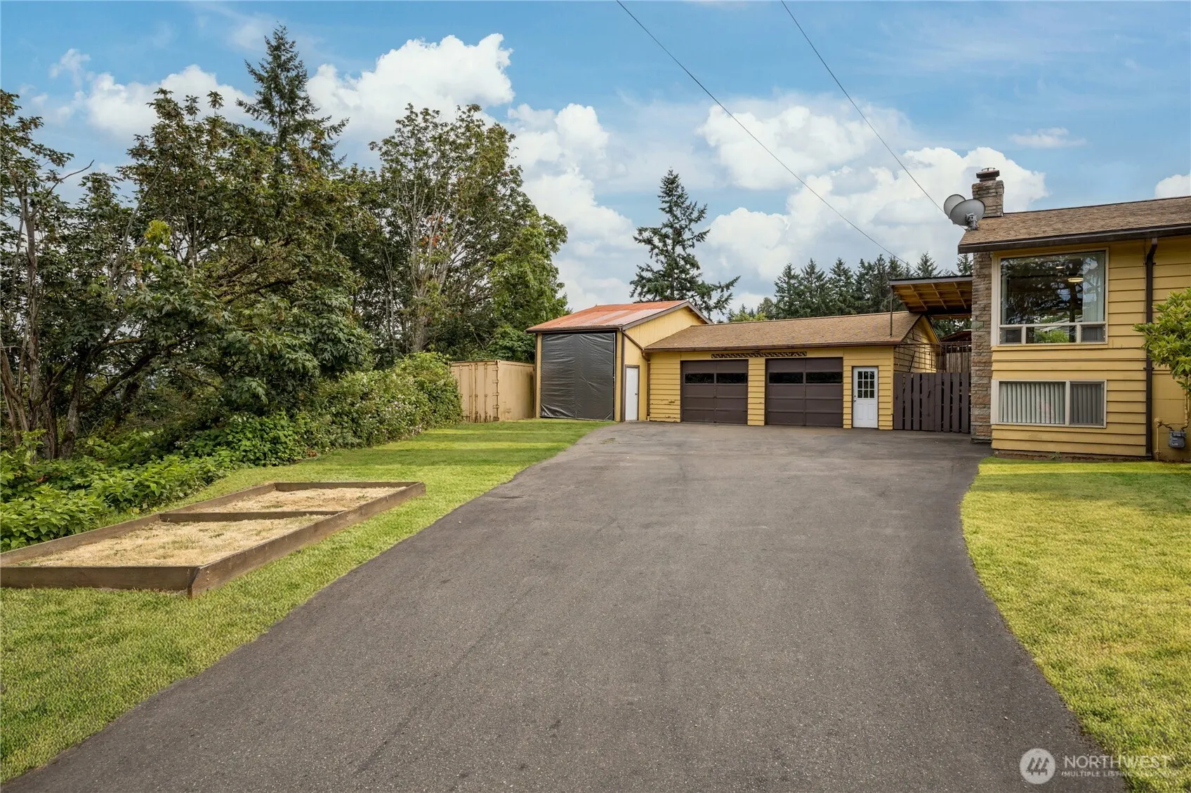 4135 S 239th Street , Kent, WA 98032