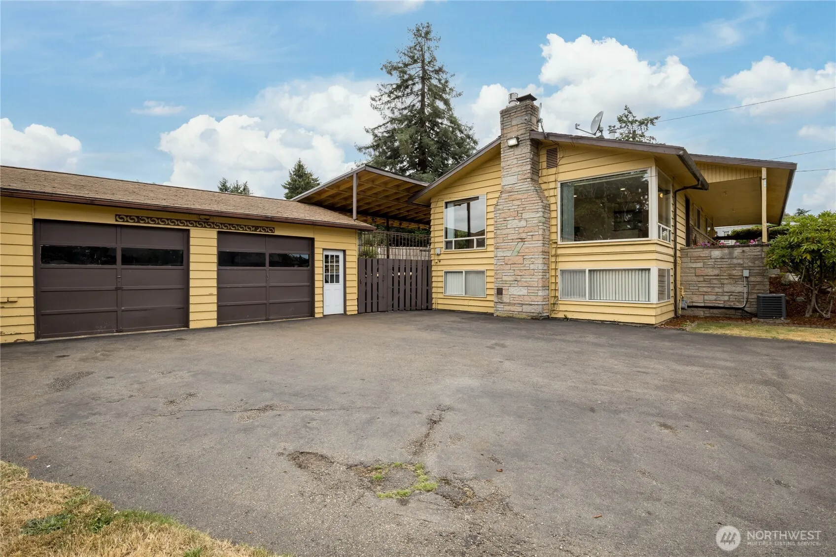 4135 S 239th Street , Kent, WA 98032