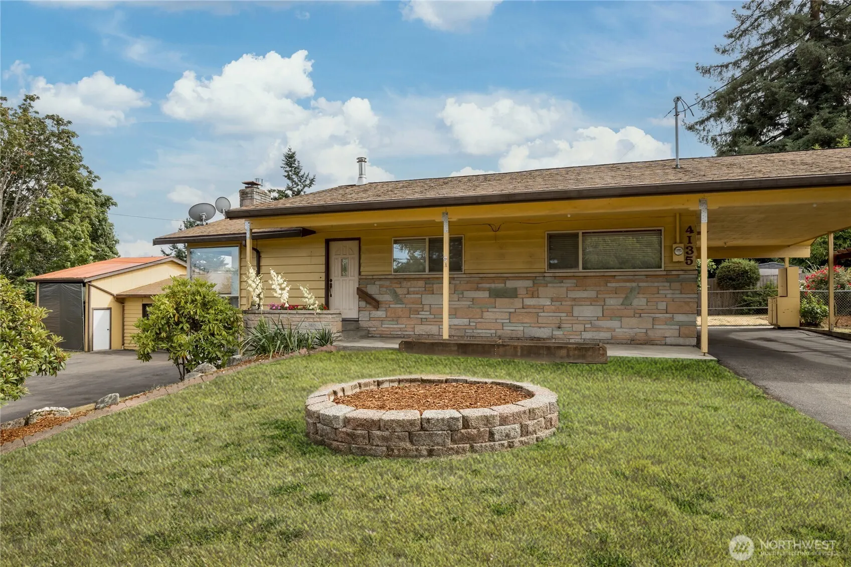 4135 S 239th Street , Kent, WA 98032