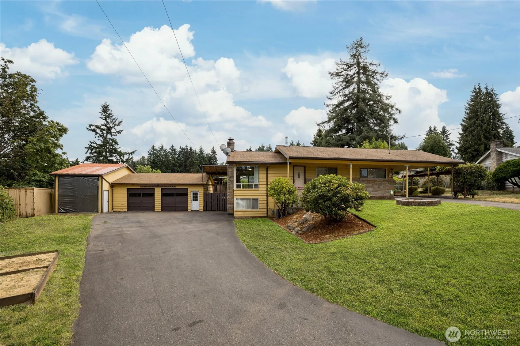 4135 S 239th Street , Kent, WA 98032