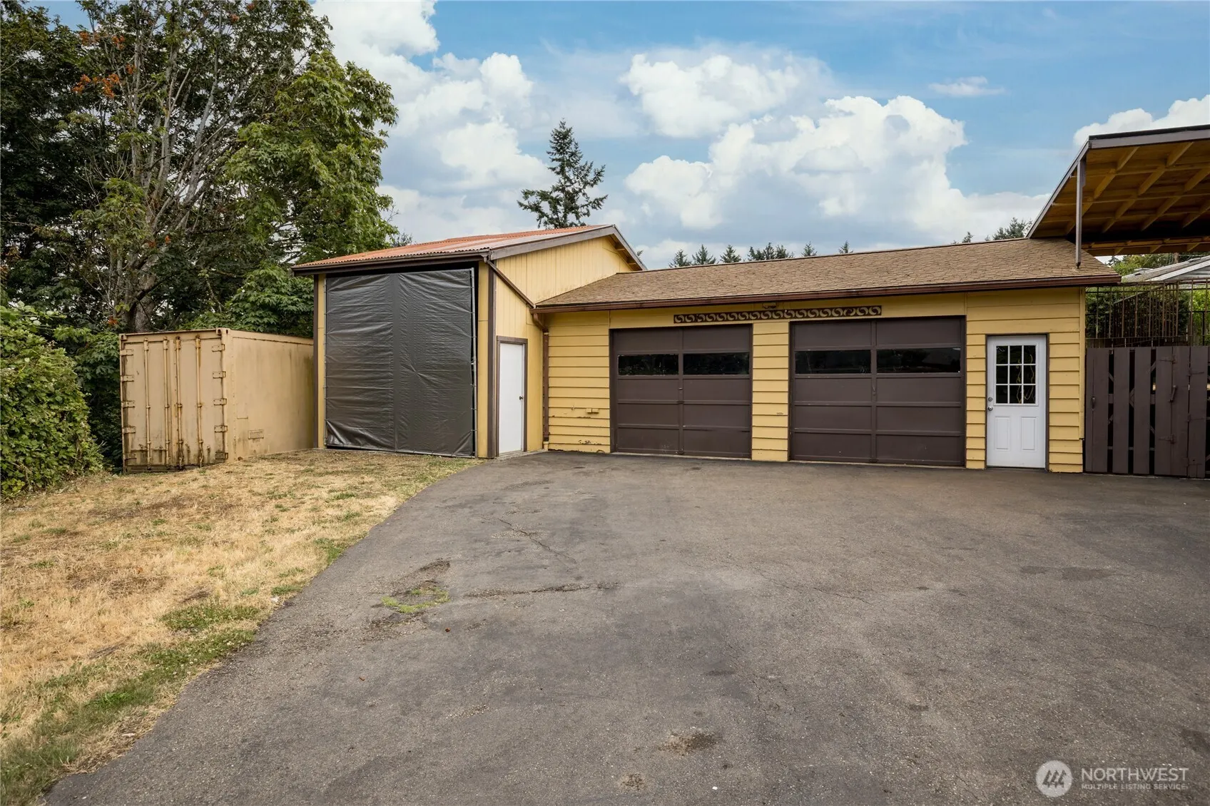 4135 S 239th Street , Kent, WA 98032